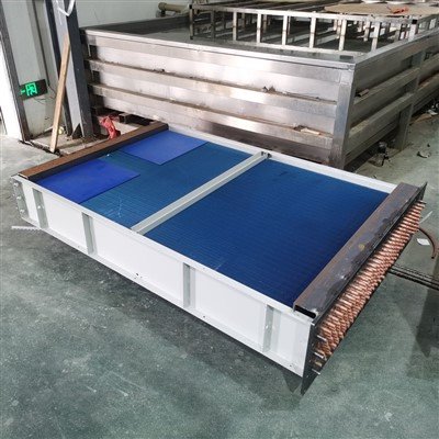 Proceso de saldadura Stasion idroelettrica de rafredamento aqua Scanbiador de całor smontabiłe co tubo de rame e pin de aluminio